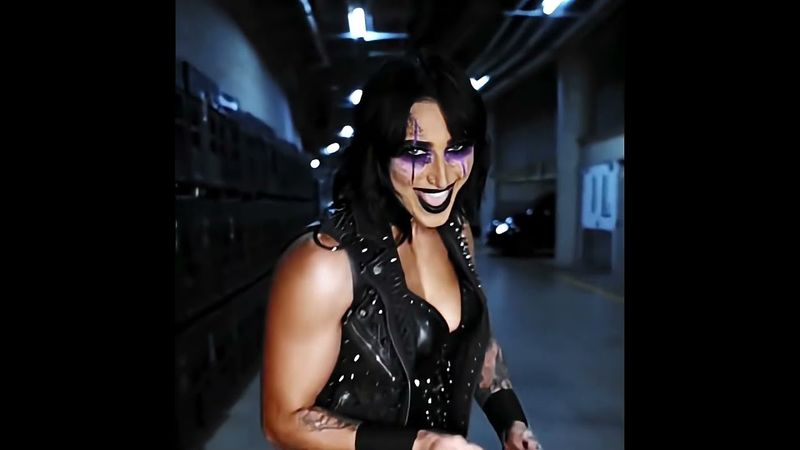 تحول ريا ريبلي إلى وضع مامي 😈 #شورتات #wwe #rhearipley