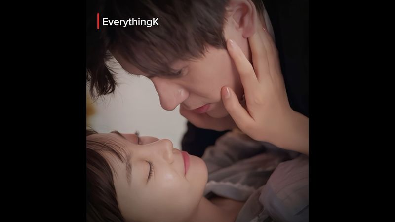 When she flirted with him 😳 #unforgettablelove #cdrama #chinese #evrtngk #crazy #cute #cdrama