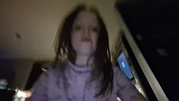 Tutorial on how to do a handstand to a bridge