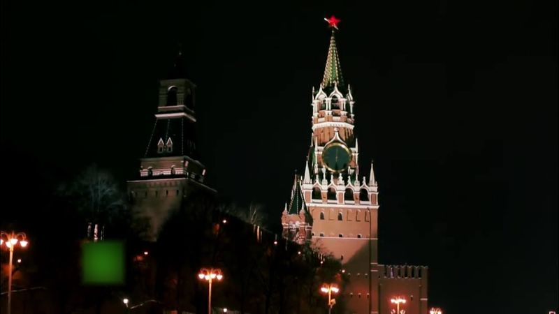 Бой курантов в Новый год без речи Путина