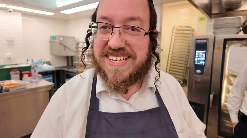 וועלוול קירשנבוים ביי הנסיעה צו קרעסטיר פ״ד (the first day)