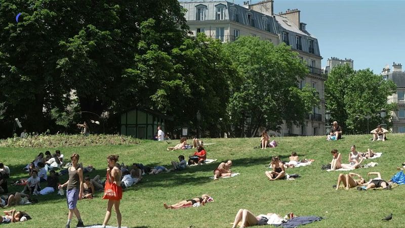 Parisians divided as smoking ban rolled out in French parks and beaches | AFP