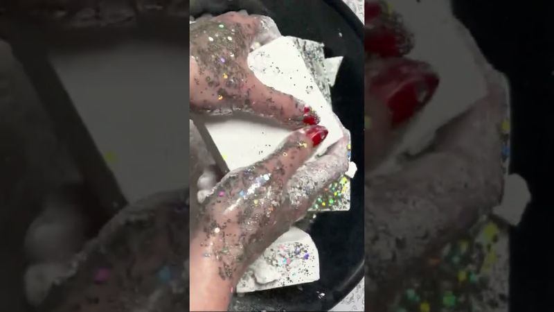 Crispy Sparkly Fresh Gym Chalk