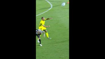 João Victor agride Neymar