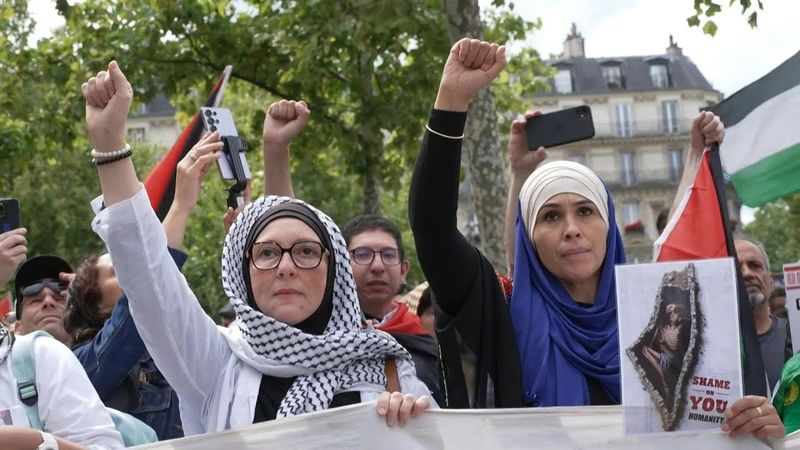 Flotilla members join Gaza solidarity protest in Paris | AFP