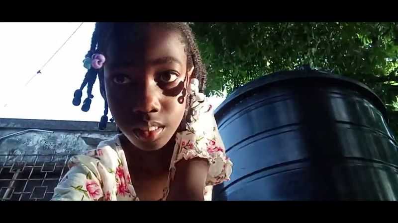 I can do a one handed cartwheel 🤸‍♀️