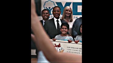 Gus Fring's cold stare scares me || 🎵 Disaster 🎵