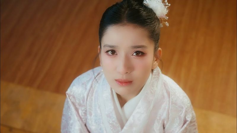 Oak Soe Khant - မျှော် feat. DoubleJ [ Official Music Video ]