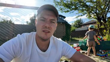 УШЛИ ИЗ ДОМА.. СОНЯ ОСТАЛАСЬ ОДНА