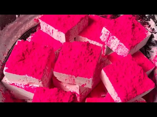 Fresh Chalk with Pink Pigment Powder