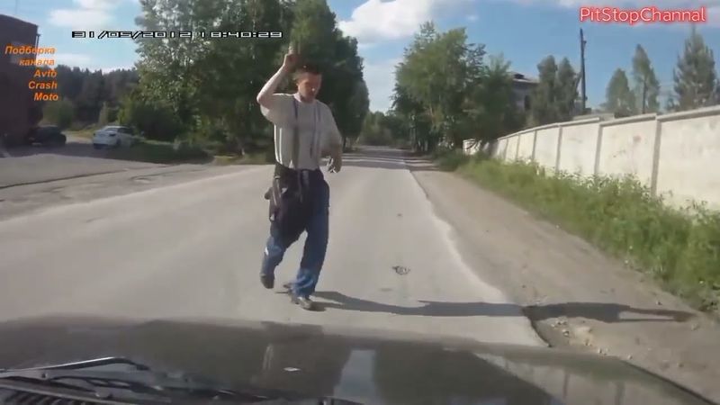 Последствия столкновения с пешеходами из Зомбилэнда.