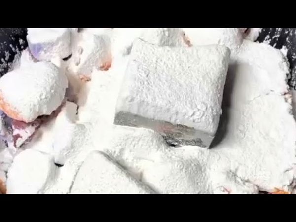 Sifted Starch on Gym Chalk 💕