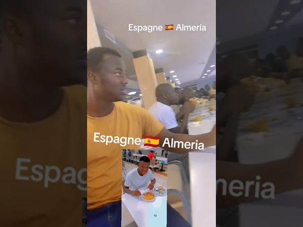 Los jóvenes almerienses comen muy bien y GRATIS