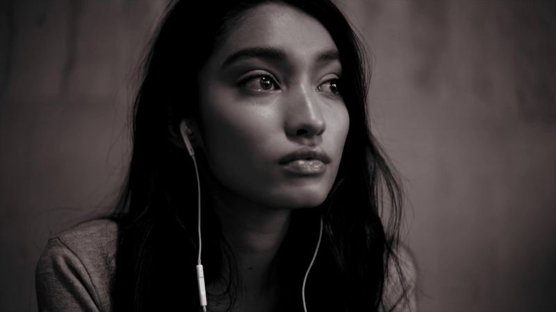 SILENT POETS / Asylums For The Feeling feat. Leila Adu