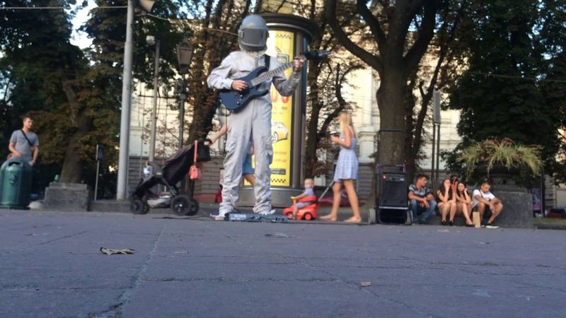 Space-man - no name track