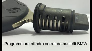 Programmare il cilindro delle serrature di bauletti BMW Motorrad