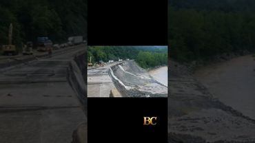 Flooding and rock slides close heavily damaged I-40 section in Smoky Mountains