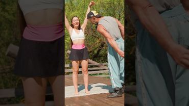 Master of cracks and stretches | healer Vadim Veter works on Kristina #chiropractic