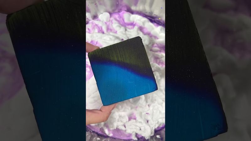 Boom dyed gym chalk #oddlysatisfying #oddlyrelaxing #shortscreate #relax #gymchalk