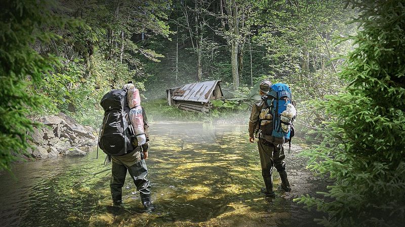 4 ДНЯ В ГЛУХОЙ ТАЙГЕ - ПОИСК ЗАТЕРЯННОЙ ИЗБЫ и РЫБАЛКА на ДИКИХ РЕЧКАХ