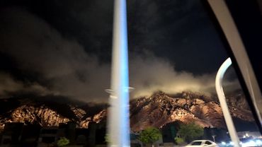 جبل احد📍#المدينه_المنوره #جبل_احد #f #تصويري📷 #ضباب 