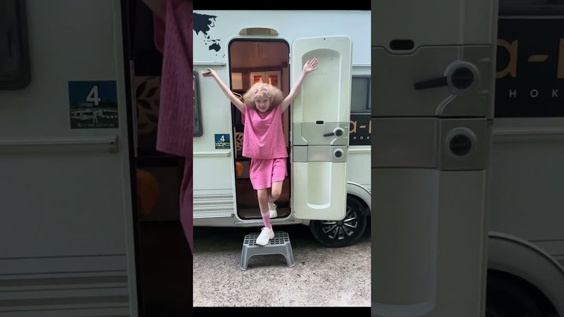 Врываюсь в ютуб-пространство