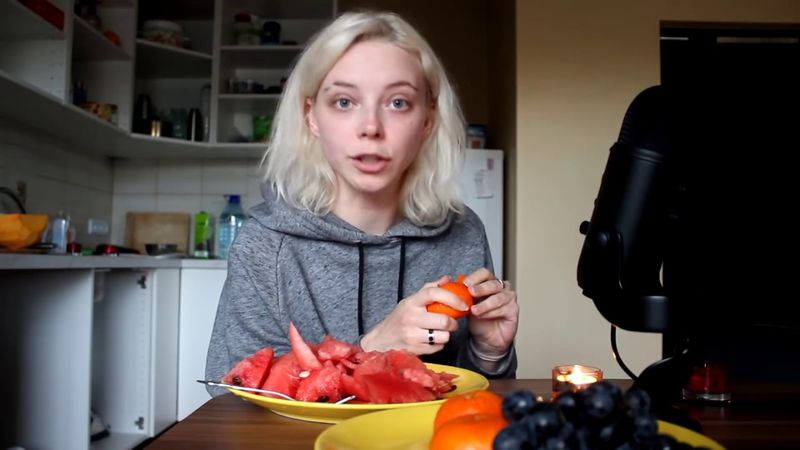 Мукбанг | Откуда шрамы на моем лице