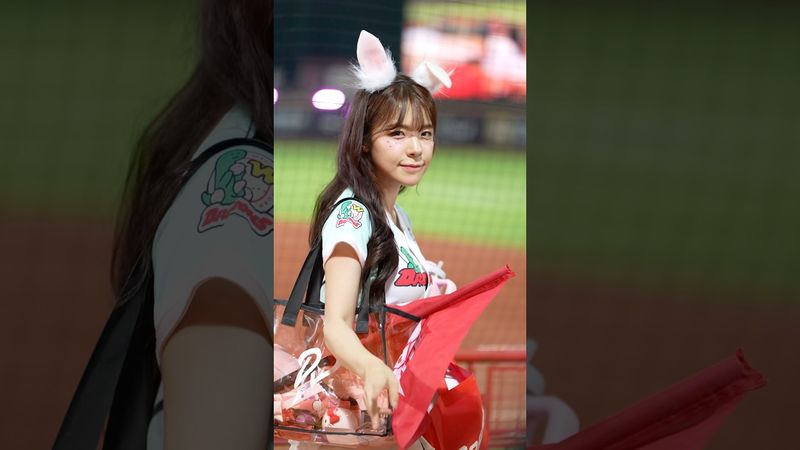 多慧小兔子要下班回家睡覺了🤣@lee_dahye #李多慧 #이다혜 #cheerleader #fancam #shorts