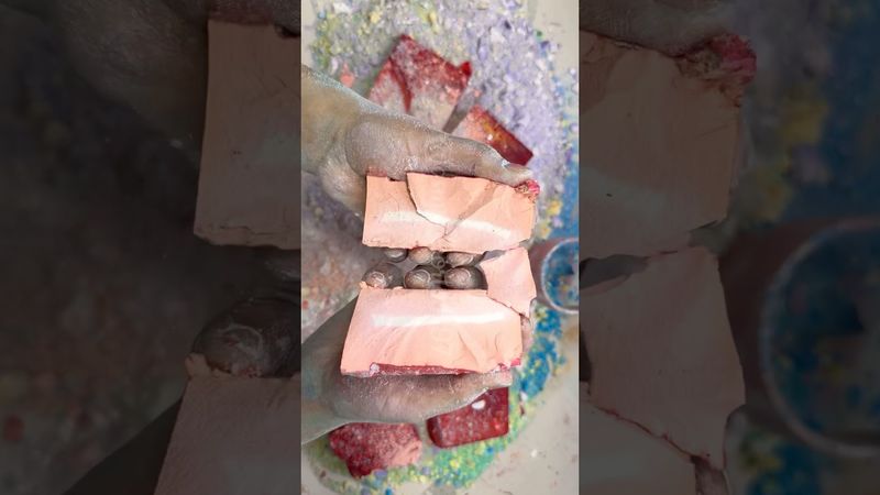 The reds #crushingtime #oddlysatisfying #relax #rainbowsoap #satisfying #crunchycrumbles #crunchy
