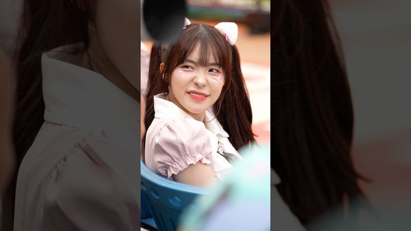 多慧氣噗噗 自己的粉絲竟然在拍遠在客隊應援區的野生雅英🤣@lee_dahye