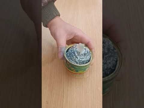 Из металлической губки и консервной банки сделал печь своими руками