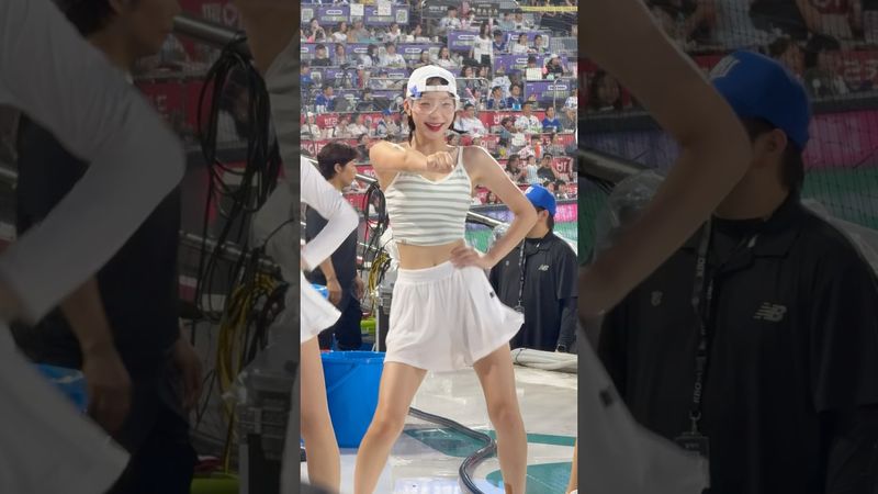 Hold up 아웃송 #정희정 #정희정치어리더 #ktwiz #kt위즈 #kt위즈치어리더