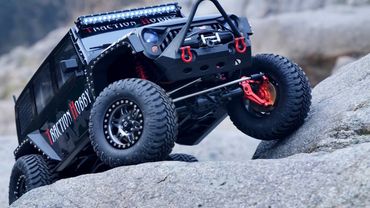 Rc Crawler 1/8 Jeep Rubicon - Traction Hobby Off- road Adventure in the Valley 4x4 Rc Car (by CNRC)