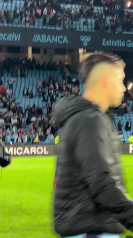 Time to celebrate witch the fans 🤩@Lamine Yamal  #lamineyamal#laliga#...