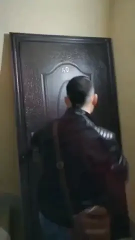 #rek #fyp #fypviralシ #музыка #бабка мужик стучится в дверь 