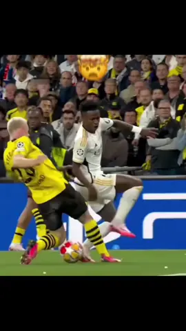 Skills #footballtiktok #fytシ #videoviral @real.madrid027 