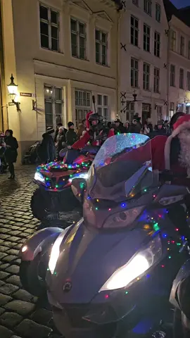 Деды Морозы на байках. 20.12.25.