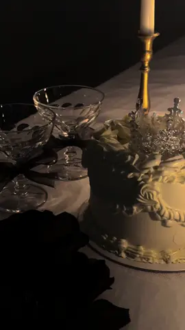 🦢 #coquette #fyp #aesthetic #foryou #darkacademia #antique #vintage #...