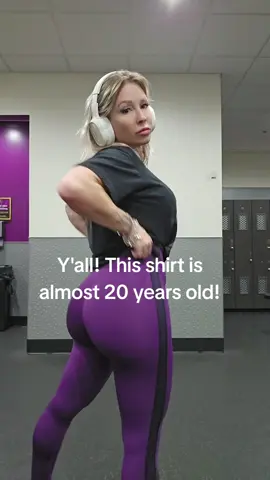 Happy Humpday #humpday #gymfit #curves #fitbody #bodygoals 